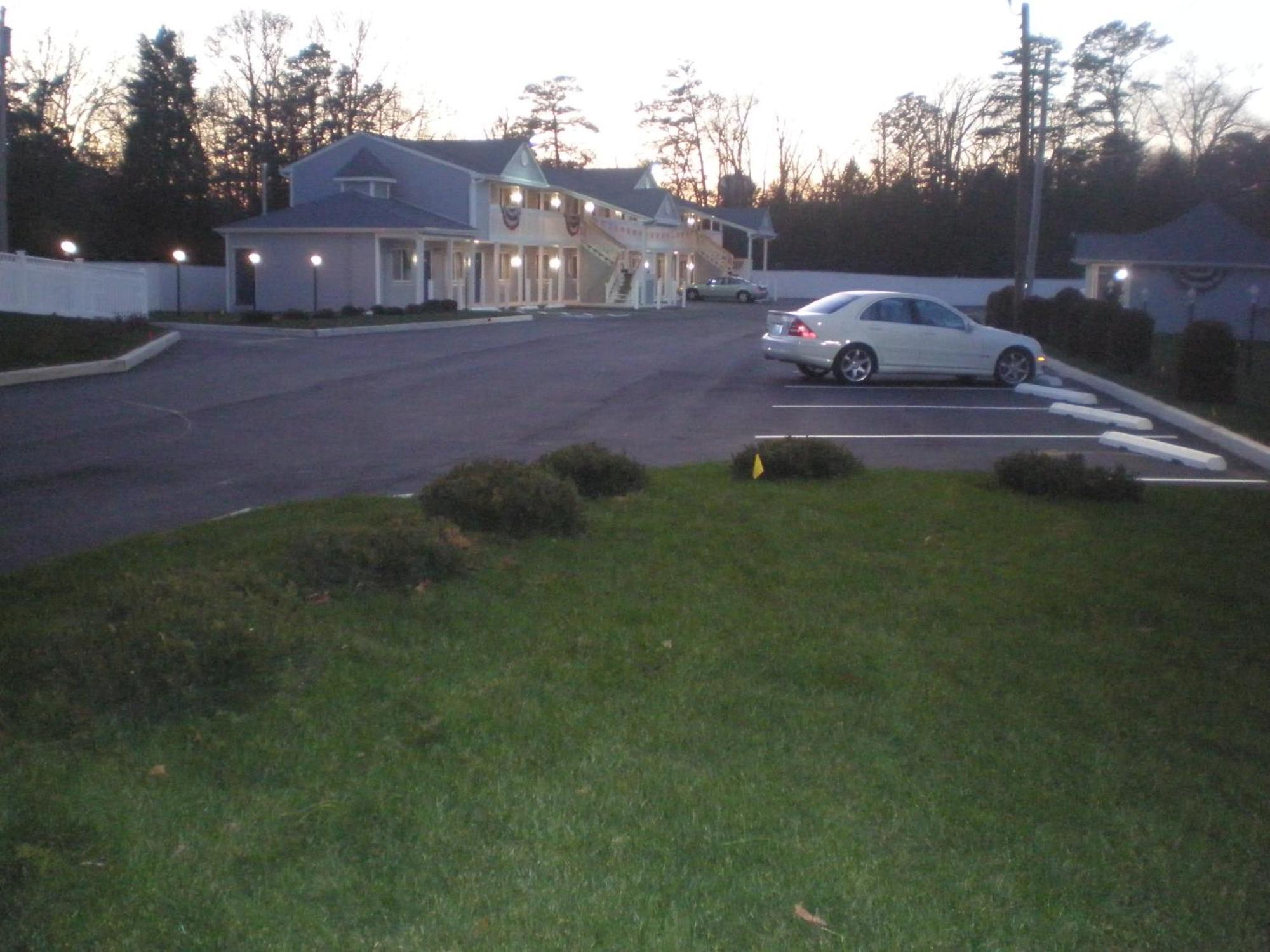 Village Inn & Suites - Smithville ภายนอก รูปภาพ