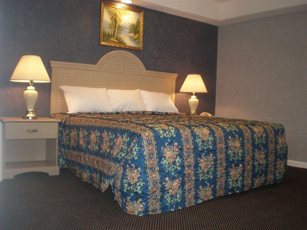Village Inn & Suites - Smithville ภายนอก รูปภาพ